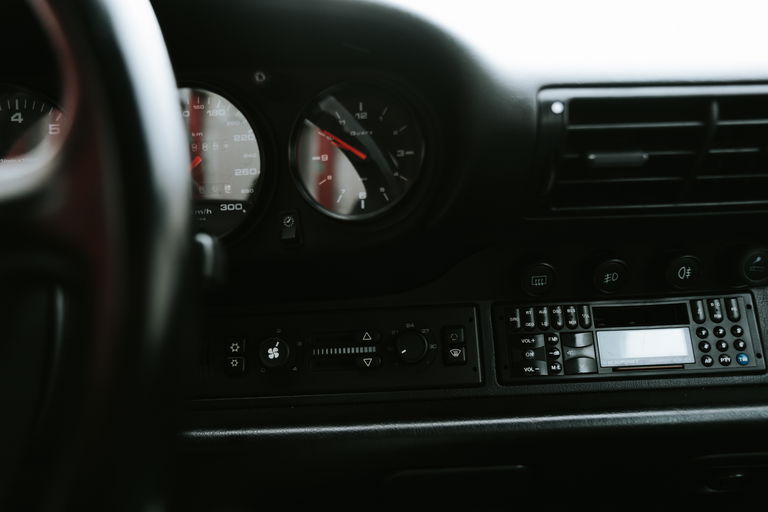 Porsche 993 Carrera 4