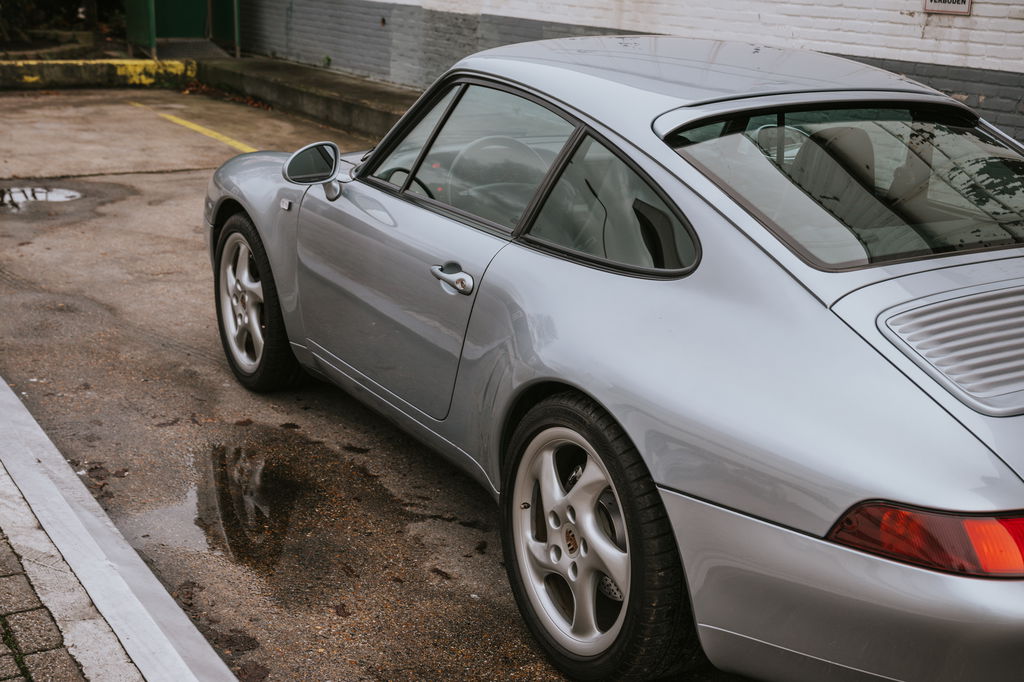 Porsche 993 Carrera 4