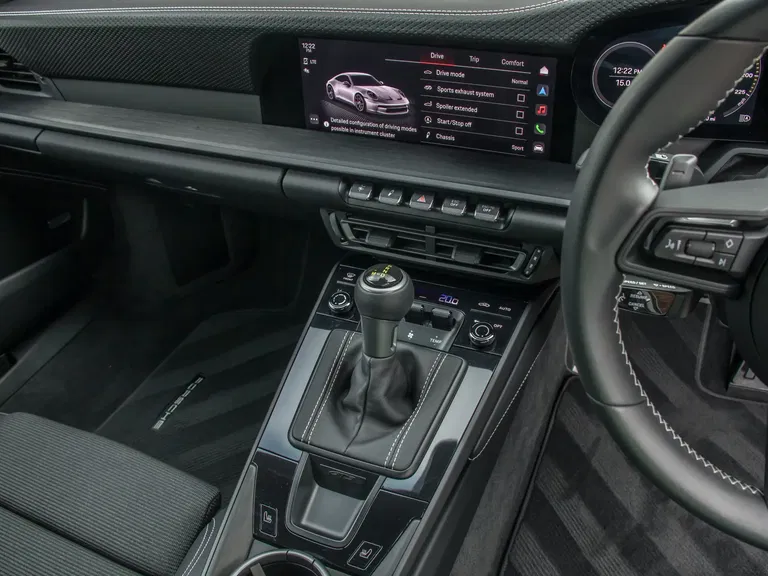 Porsche 992 GT3 Touring