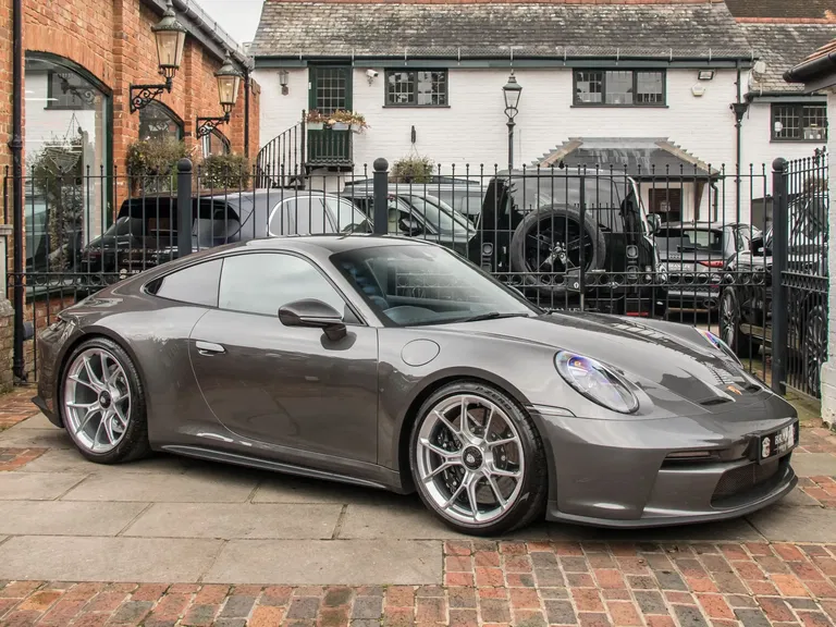 Porsche 992 GT3 Touring