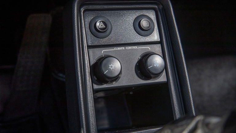 Porsche 911 Carrera 3.2 Speedster (US)