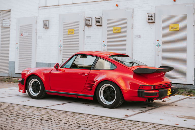 Porsche 911 Turbo 3.3