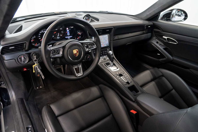 Porsche 991.2 Carrera 4 GTS