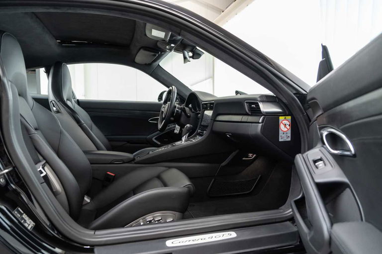 Porsche 991.2 Carrera 4 GTS