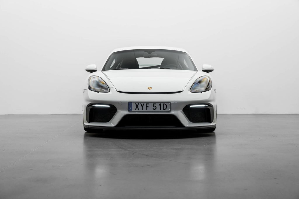 Porsche 718 Cayman GT4