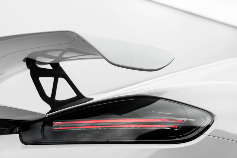 Porsche 718 Cayman GT4