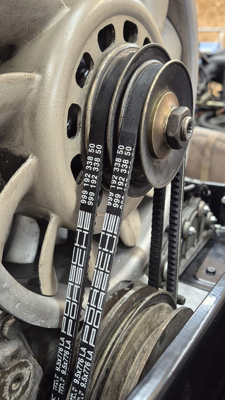 Porsche 964 Carrera 4