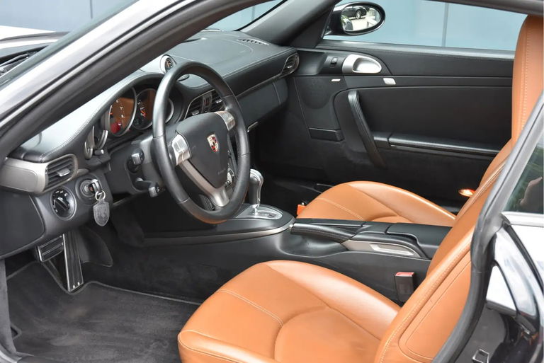 Porsche 997 Carrera 4