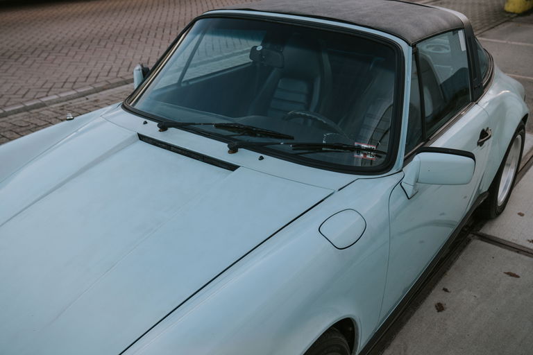 Porsche 911 Carrera 3.2 (US)