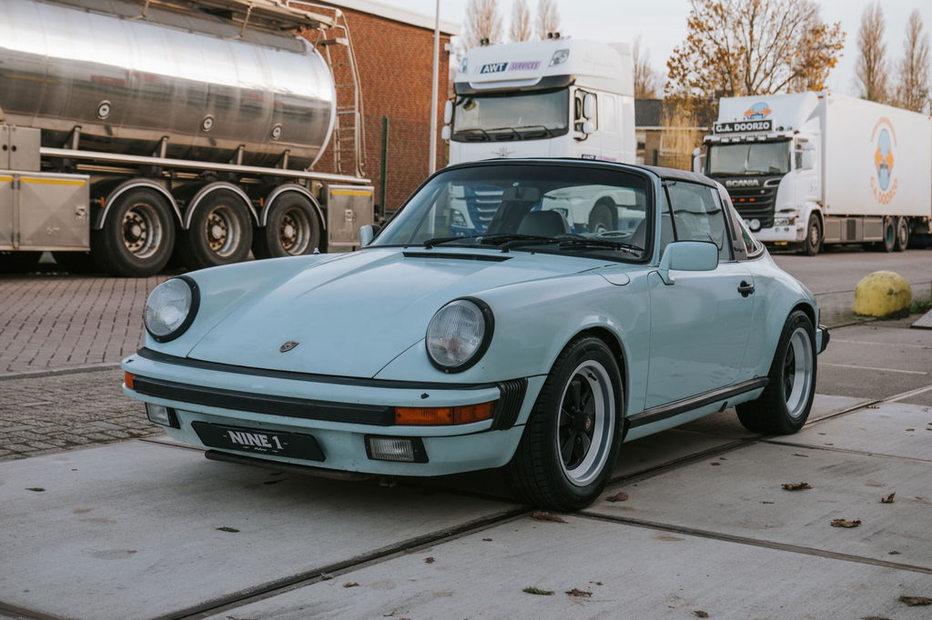 Porsche 911 Carrera 3.2 (US)