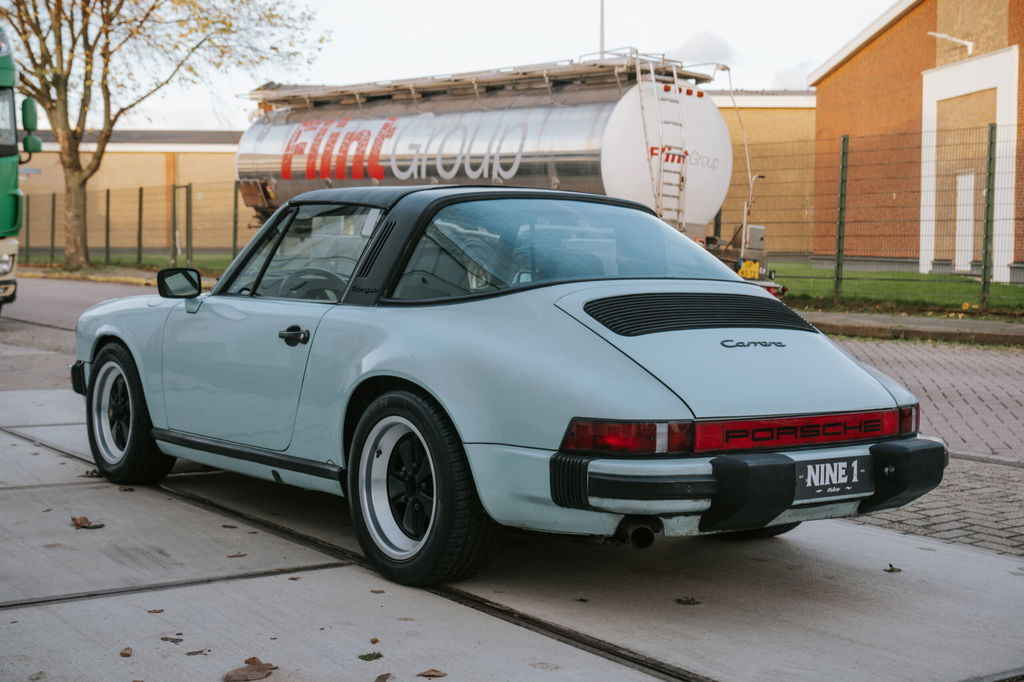 Porsche 911 Carrera 3.2 (US)