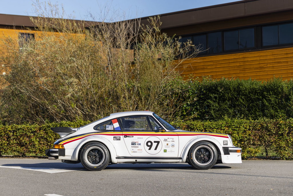 Porsche 911 Turbo 3.3