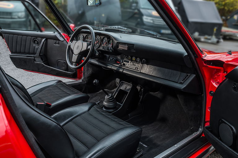 Porsche 911 Carrera 3.2