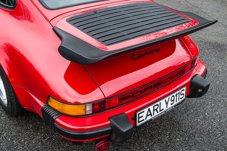 Porsche 911 Carrera 3.2