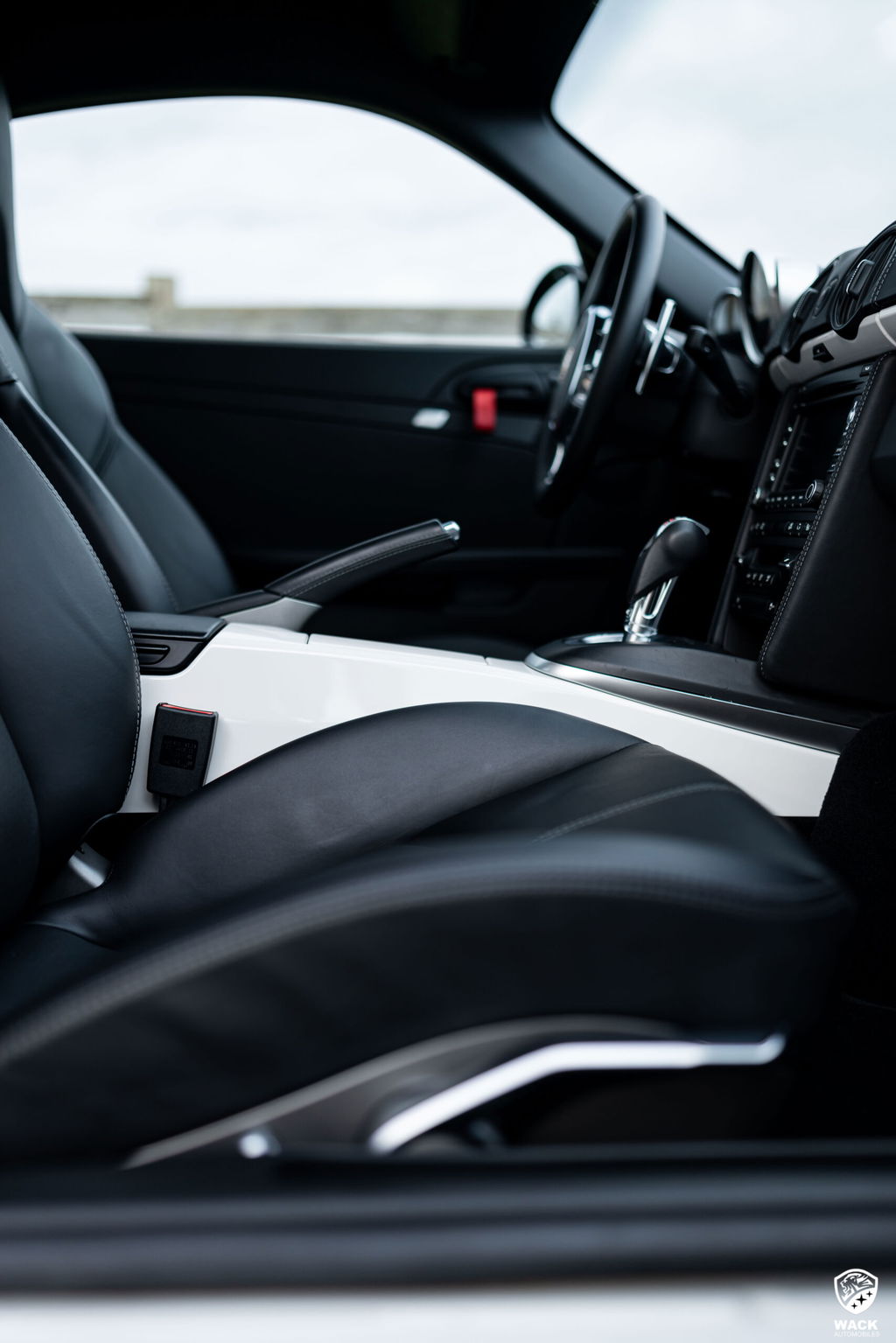 Porsche 987 Cayman R