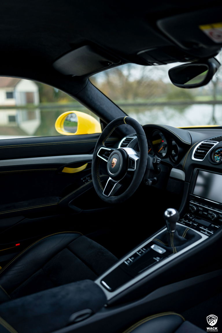 Porsche 981 Cayman GT4