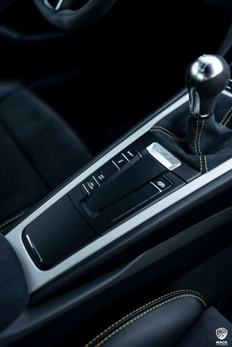 Porsche 981 Cayman GT4