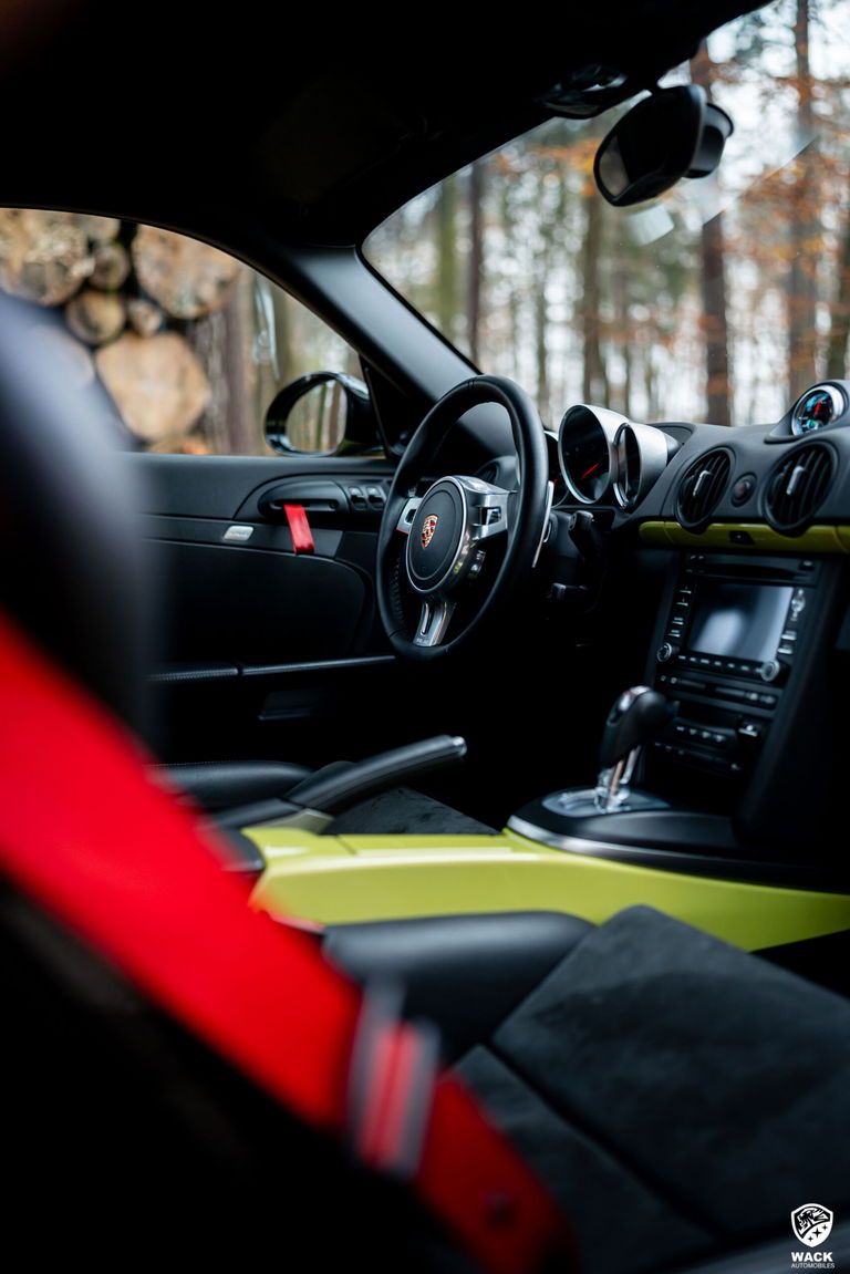 Porsche 987 Cayman R