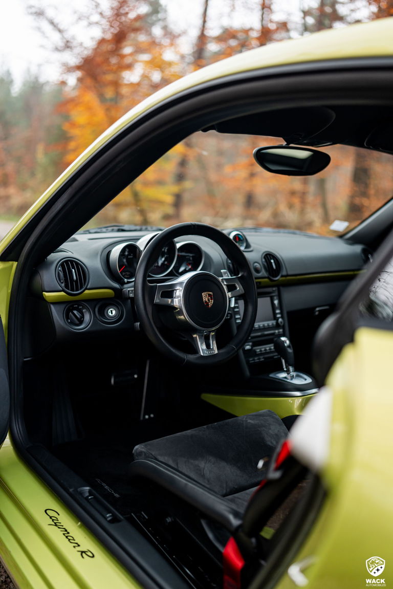 Porsche 987 Cayman R