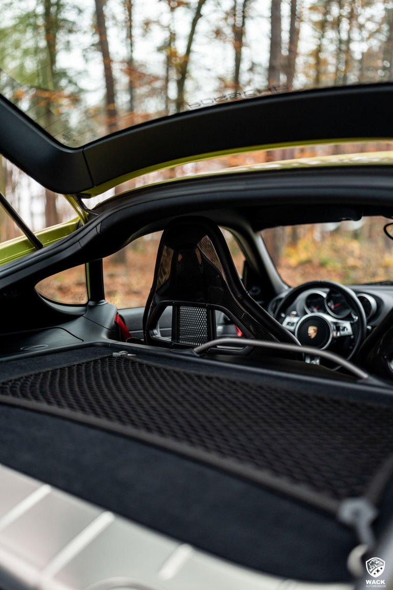 Porsche 987 Cayman R