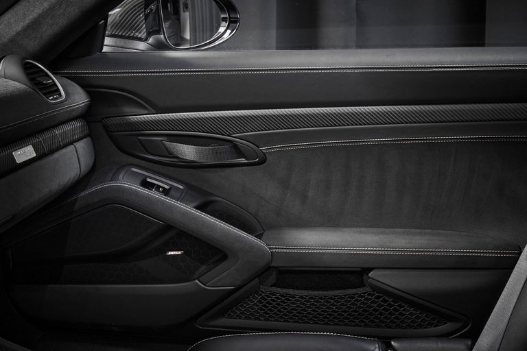 Porsche 718 Cayman GT4 RS