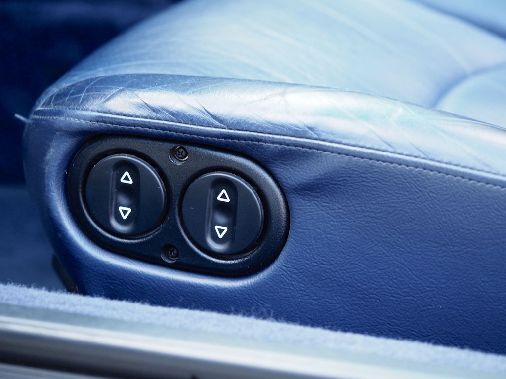 Porsche 993 Carrera 4