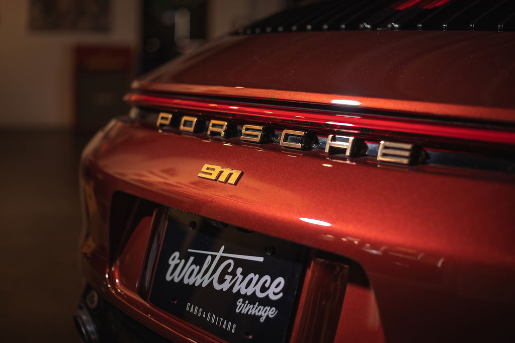 Porsche 992 Heritage Design Edition