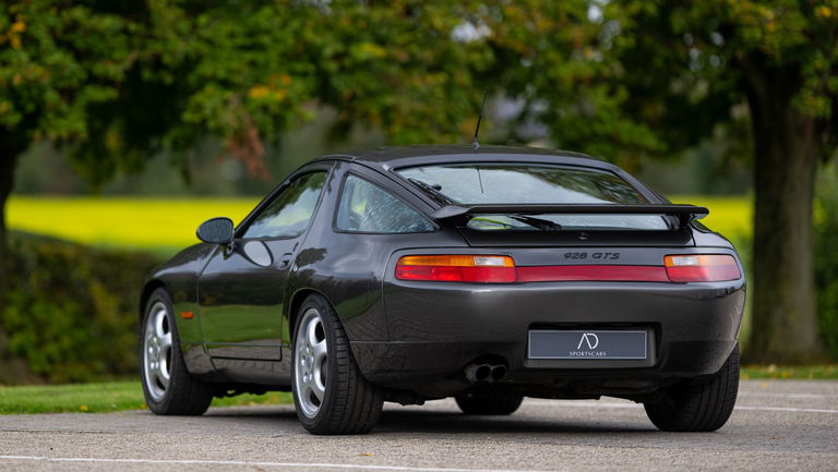 Porsche 928 GTS
