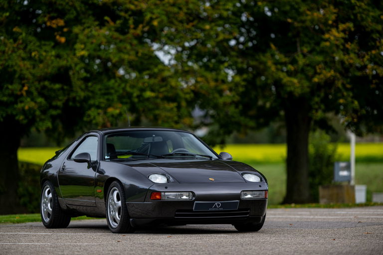 Porsche 928 GTS