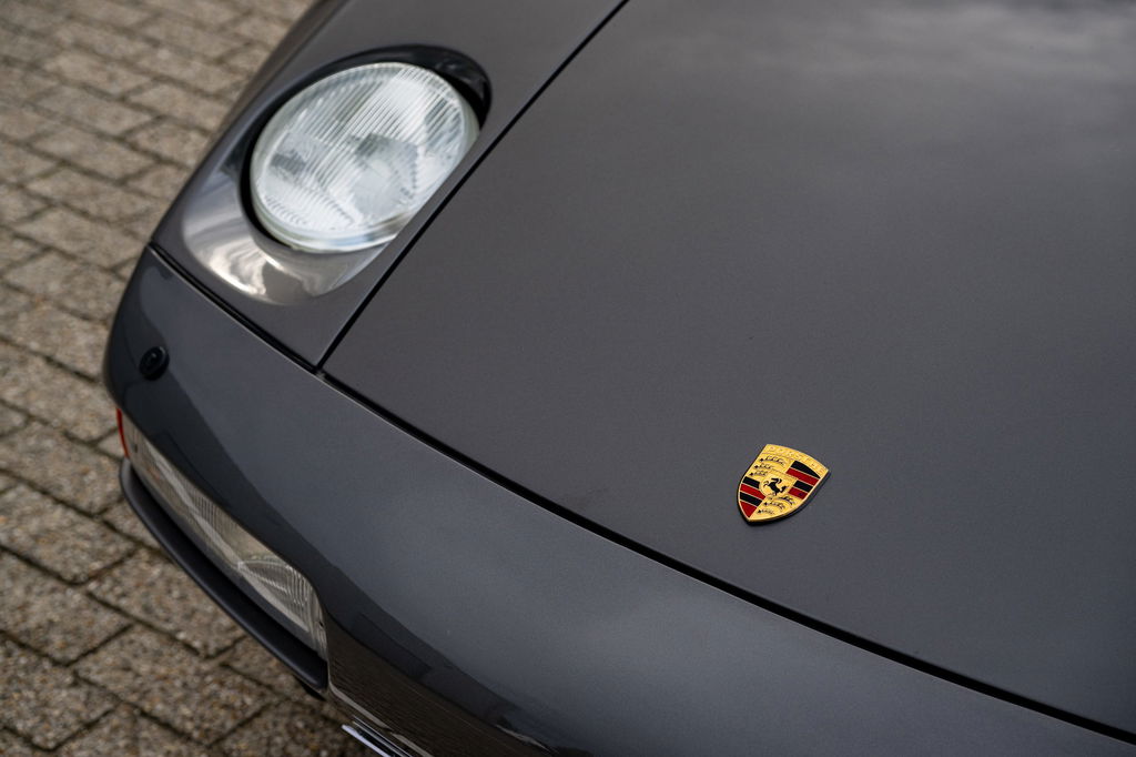 Porsche 928 GTS