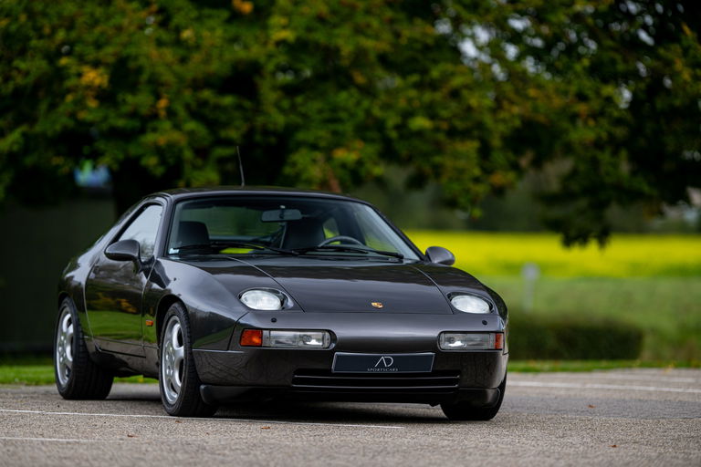 Porsche 928 GTS