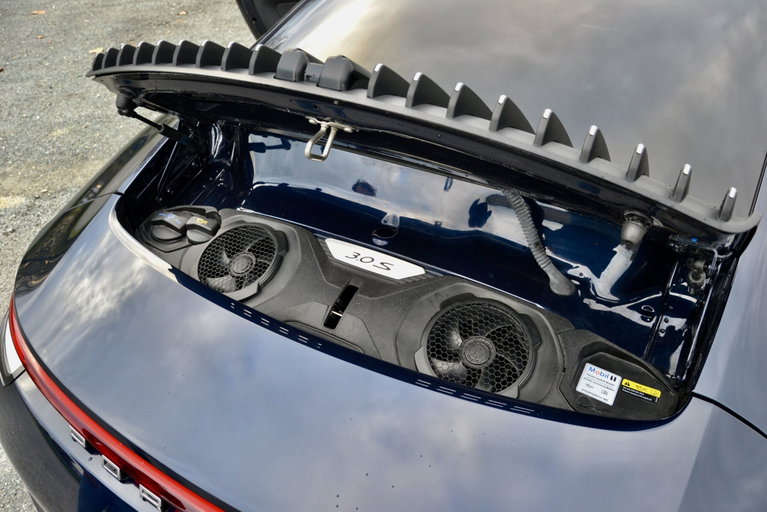 Porsche 992 Carrera 4S