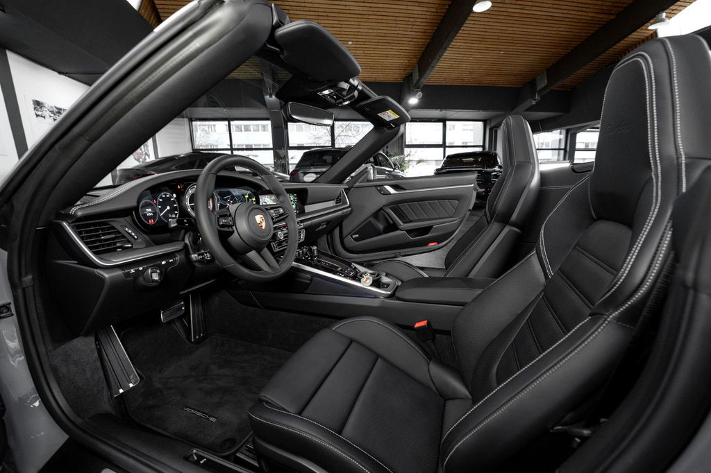 Porsche 992 Turbo