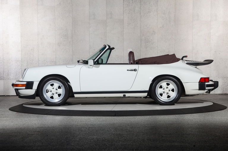 Porsche 911 Carrera 3.2 