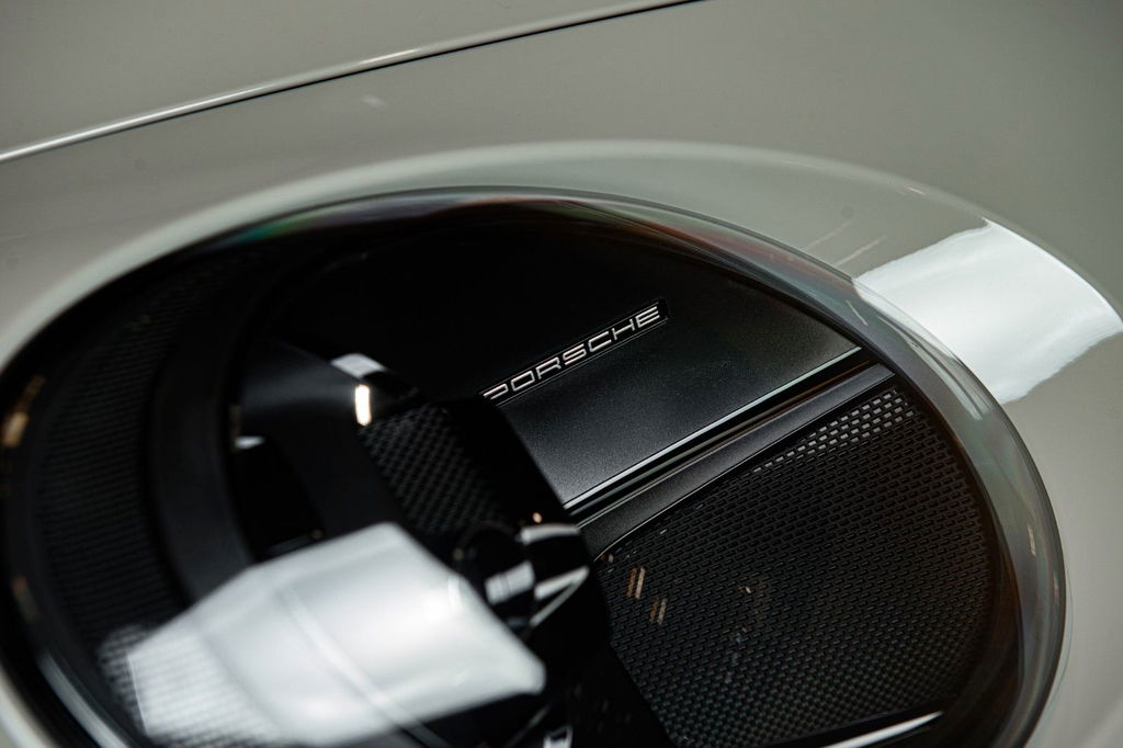 Porsche 992 Carrera GTS