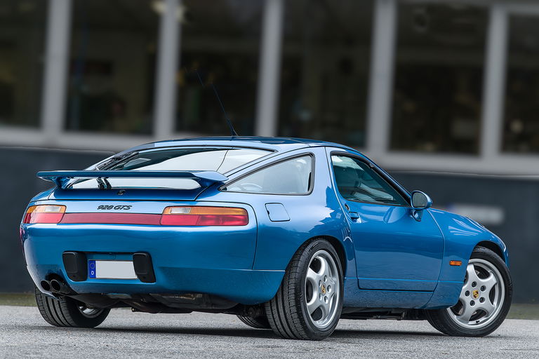 Porsche 928 GTS