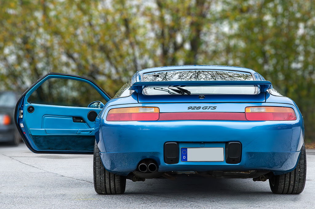 Porsche 928 GTS