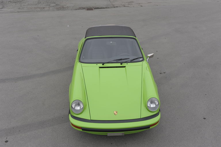 Porsche 911 Carrera 2.7