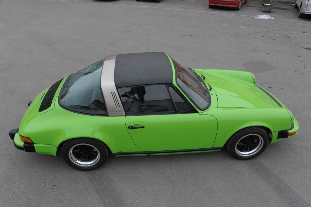 Porsche 911 Carrera 2.7