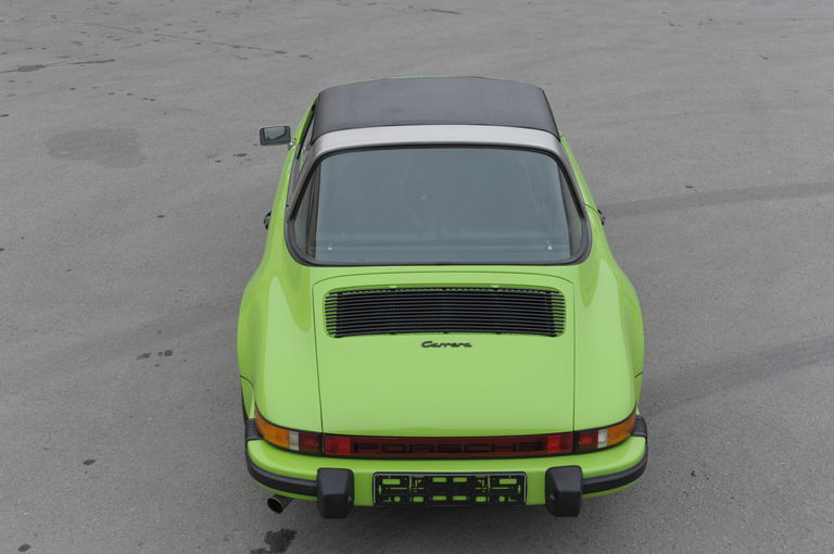 Porsche 911 Carrera 2.7