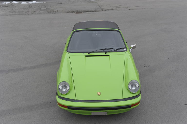 Porsche 911 Carrera 2.7