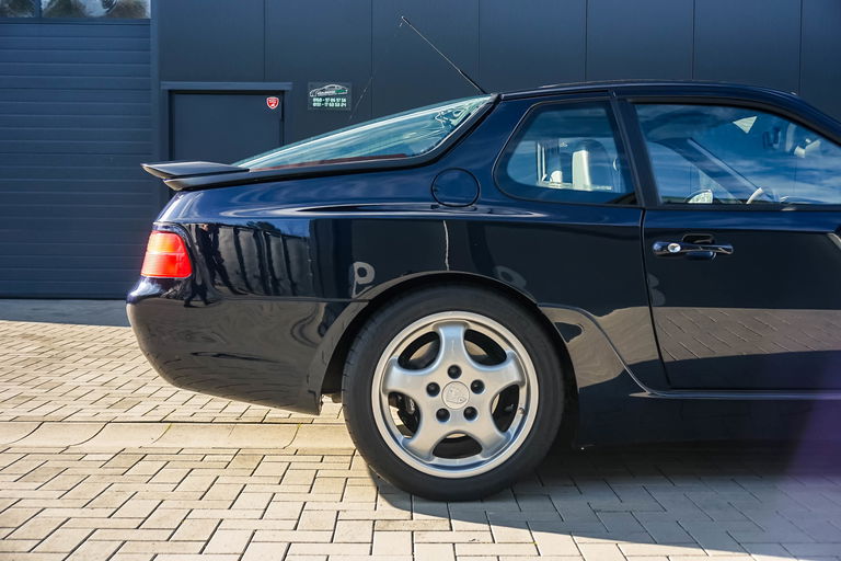 Porsche 968