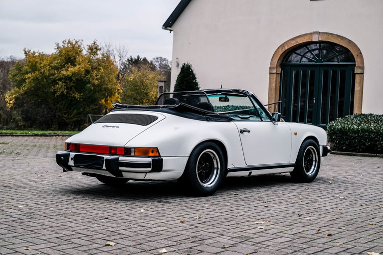 Porsche 911 Carrera 3.2