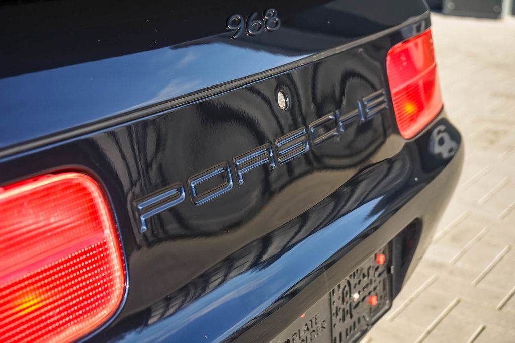 Porsche 968