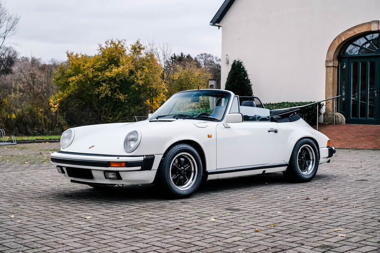 Porsche 911 Carrera 3.2