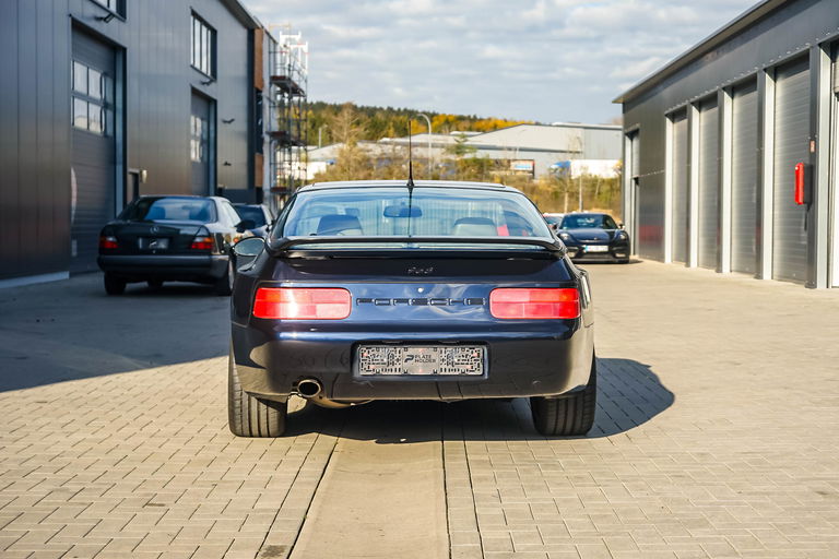 Porsche 968