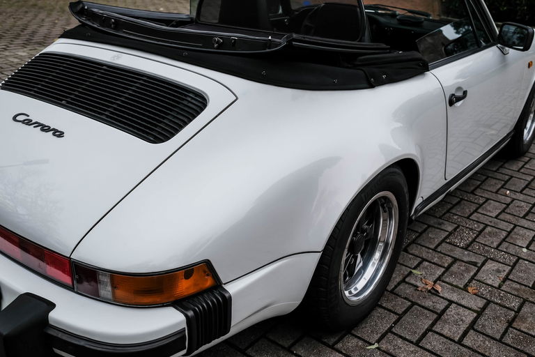 Porsche 911 Carrera 3.2