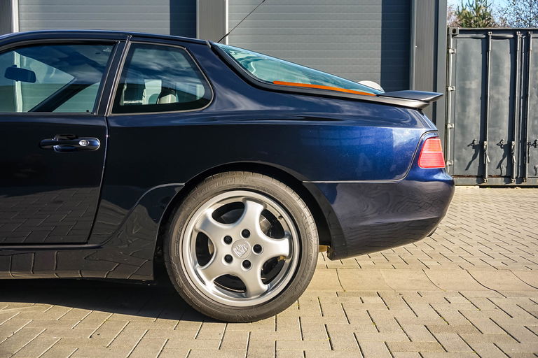 Porsche 968