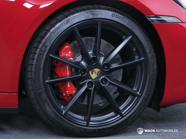 Porsche 992 Carrera 4S