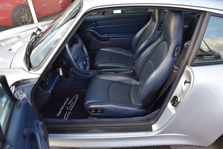 Porsche 993 Carrera 4S
